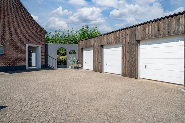 Medium property photo - Zevenaarer Straße 200, 46446 Emmerich am Rhein